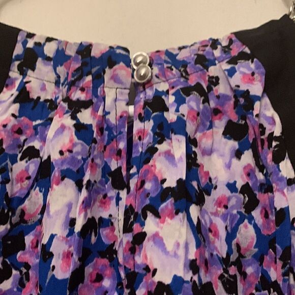 Cache floral purple halter top with silver chain straps Size S NWT - Picture 2 of 10